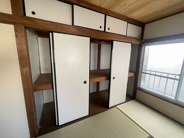 楠根南町貸家の収納