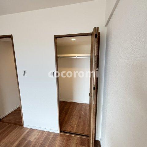 ロイヤルシャトー寝屋川オークビルの収納