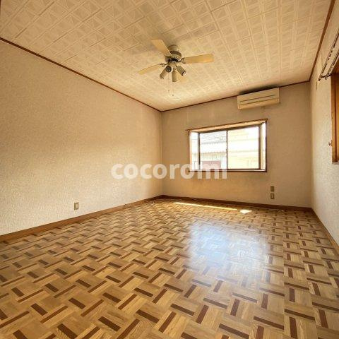 出口3丁目貸家の内装