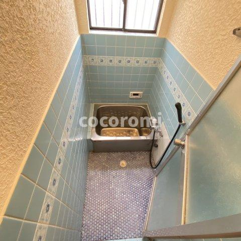 出口3丁目貸家の浴室