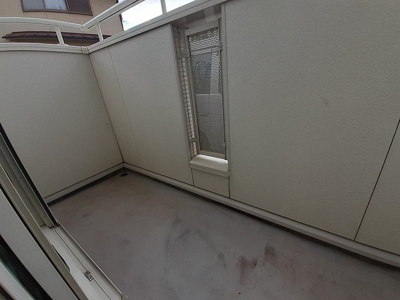 【バルコニー】 | ヴィラデルソーレⅡ | 開放的で明るい空間を演出してくれるバルコニーです