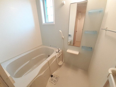 【浴室】 | ヴィラデルソーレⅡ | お風呂です