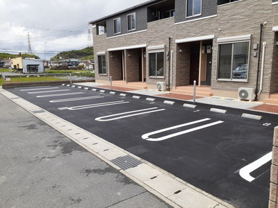 【駐車場】 | プレッソ姫路東Ⅰ | カースペースがあります