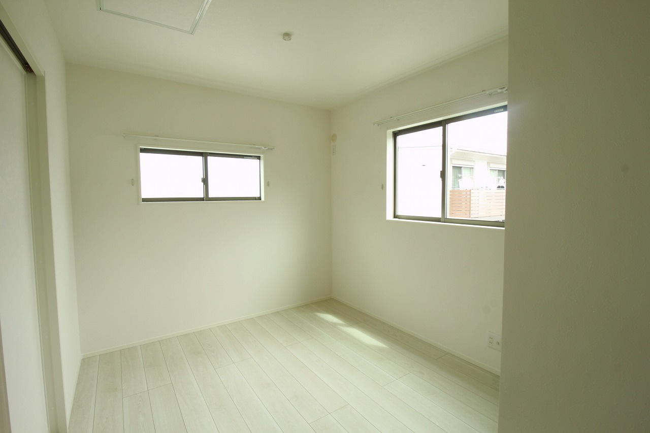 朝倉己　⑯　新築戸建　全3区画の前面道路含む現地写真