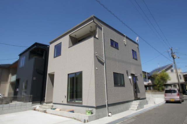 朝倉己　⑯　新築戸建　全3区画の完成予想図|建物面積　95.90㎡　（約29.00坪）