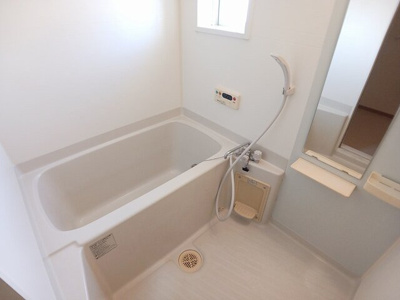 【浴室】 | グレイスフル弐番館 | きれいなお風呂です