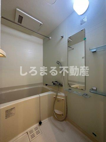 ドゥーエ立売堀の浴室