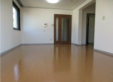 【居間・リビング】 | カスティーヨ杵島 | 17.2帖のきれいなLDK。