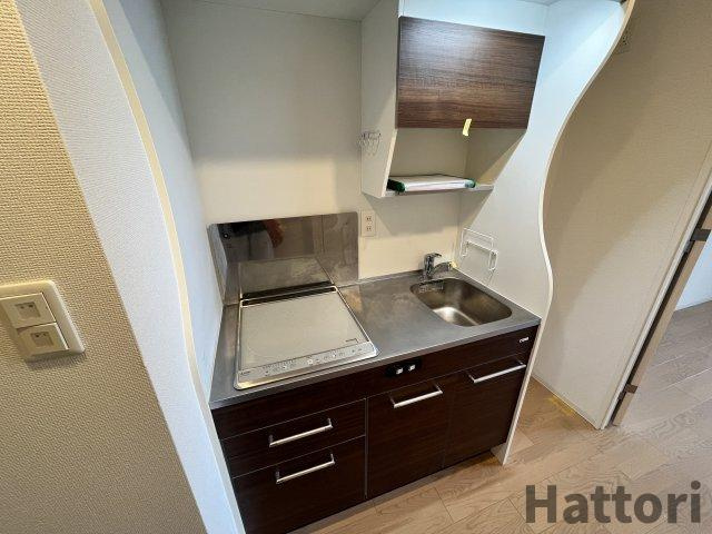 セレニテ江坂ルフレのキッチン