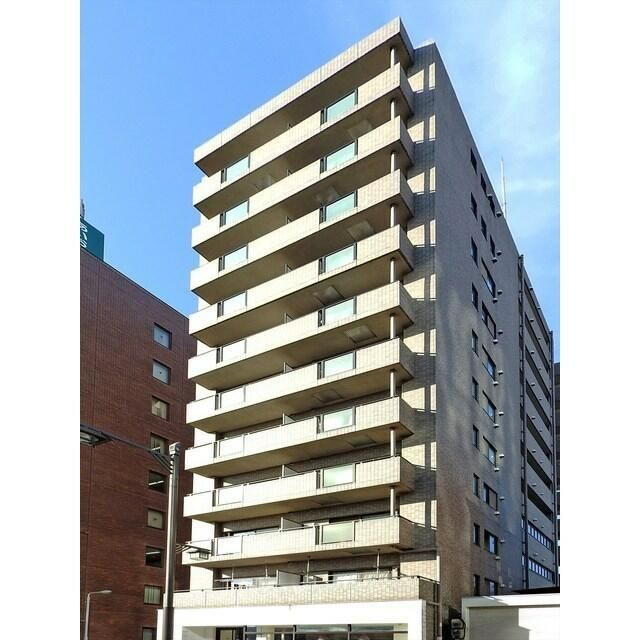 コモドール雷門の外観