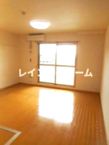 仲介手数料（賃料の1.10ヵ月）の50％OFF対象物件！の居間・リビング|おしゃれなリビングです