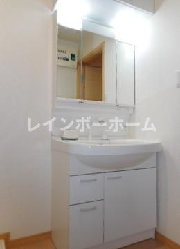 仲介手数料（賃料の1.10ヵ月）の50％OFF対象物件！の独立洗面台|朝の身支度には欠かせない独立洗面化粧台