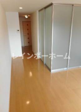 仲介手数料（賃料の1.10ヵ月）の50％OFF対象物件！の寝室|開放的な寝室です