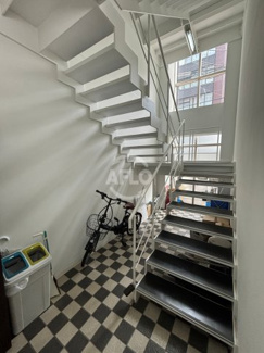 【その他】 | リアライズ南船場ビル | リアライズ南船場ビル　階段