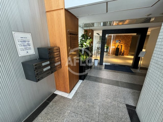 【その他共用部分】 | リアライズ南船場ビル | リアライズ南船場ビル　入口