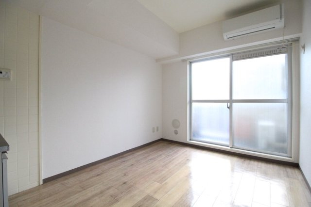 住建第7ハイプレースの居間・リビング