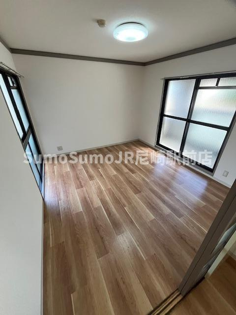 カサクレモナ東館の居間・リビング|ゆったり過ごせるリビングです