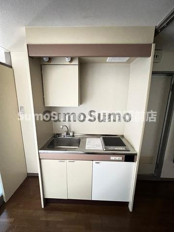 カサクレモナ東館のキッチン|コンパクトなキッチンで掃除もラクラク