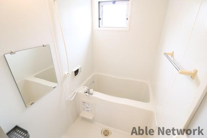 サンク・ルナ　Fの浴室|追い炊き機能付き