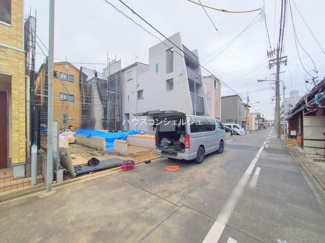 【前面道路含む現地写真】
