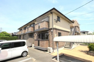 【外観】 | ルヴニール | 外はこのようになっています