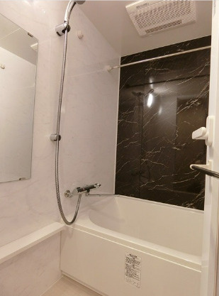 プライマル浅草言問通の浴室