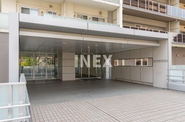 川崎市幸区大宮町の賃貸マンションのエントランス