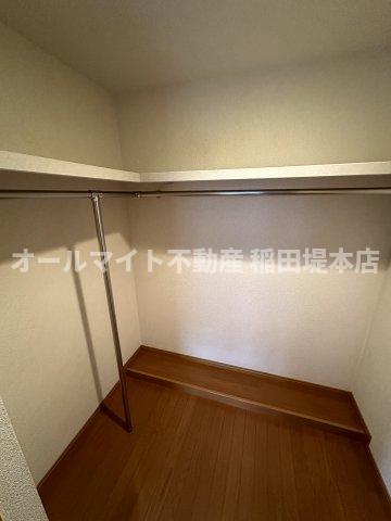 稲城市百村の賃貸マンションの収納