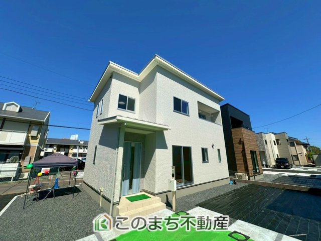 ワイウッドコート宇都宮市下川俣町第1期　8号棟の外観|本日ご内覧できます(*^^*)
お電話でのお問合せが非常にスムーズです！
現地直接集合のお待ち合わせも大丈夫です！
お気軽にお問合せ下さい(^^)/