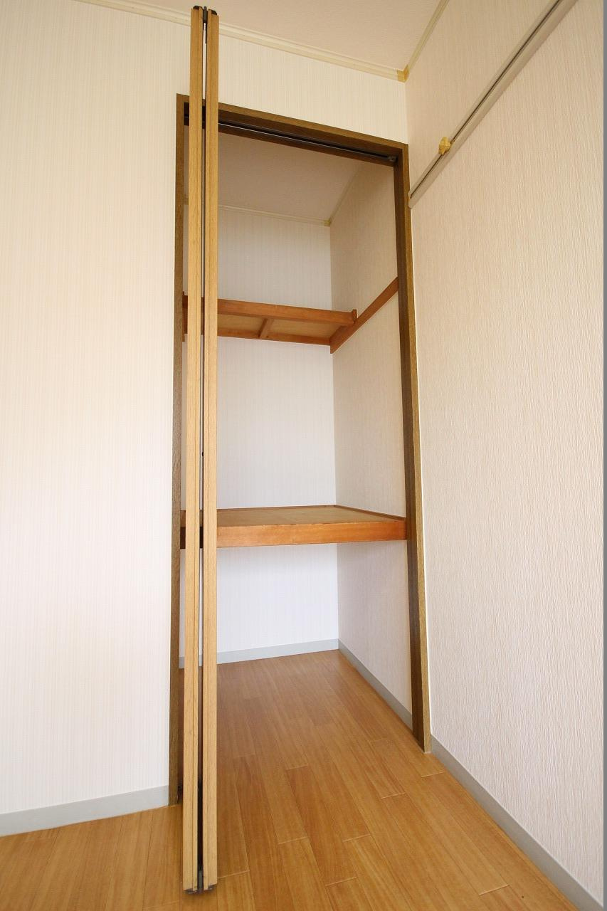 CASA IZUMI B棟の収納|※同物件の別のお部屋の写真です※