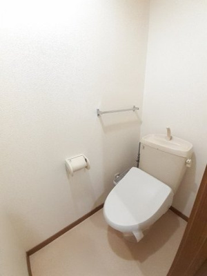 【トイレ】 | ラ　フォレ　ドゥ・ノール | シンプルで使いやすいトイレです