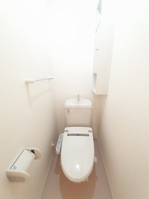 【トイレ】 | ランプリール | トイレです