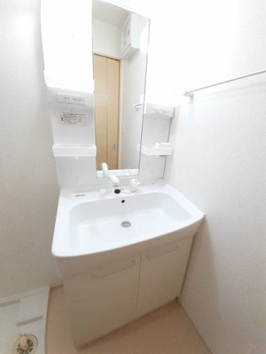 【洗面所】 | ランプリール | ゆったりとスペースのある洗面所