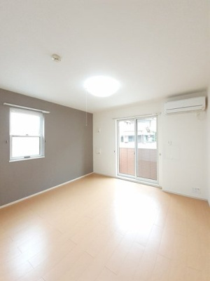 【居間・リビング】 | ランプリール | リビングです