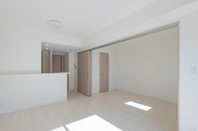 【居間・リビング】 | BRICK RESIDENCE築地明石町（ブリックレジデンス築地明石町）