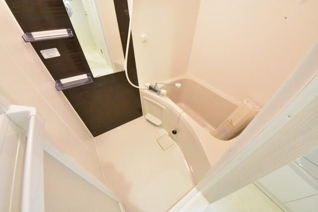 CB与野本町ストリアの浴室