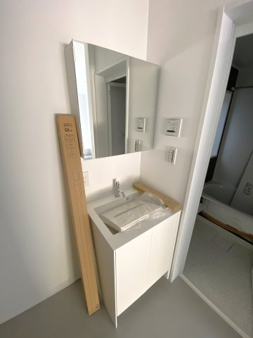 THE GARAGE ICHINOMIYAの独立洗面台