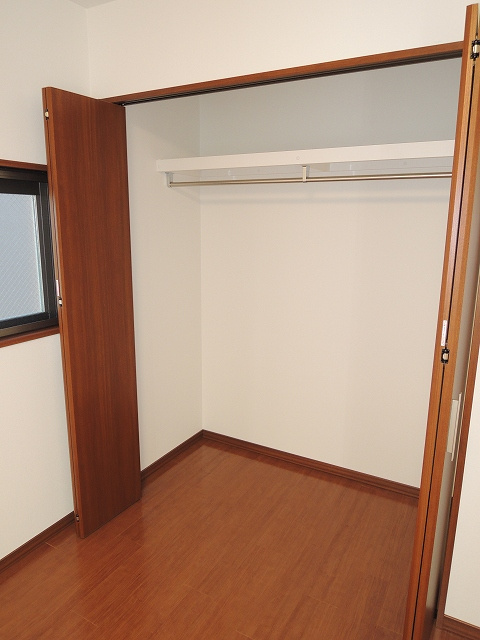 プルミエール南本町の収納