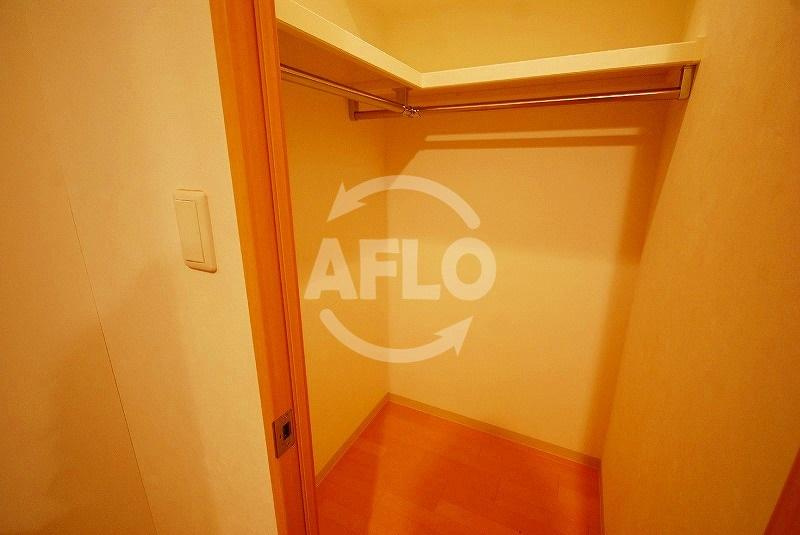 セレニテ日本橋ESTの収納|セレニテ日本橋EST　ウォークインクローゼット