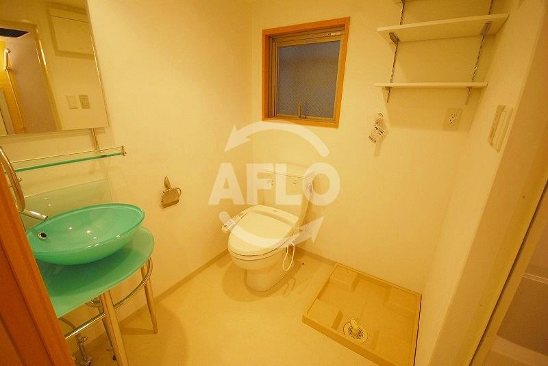 セレニテ日本橋ESTのトイレ|セレニテ日本橋EST　温水暖房便座付き