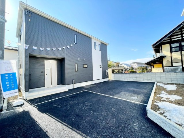 長野市稲里町中央第１の前面道路含む現地写真