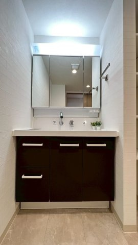 セルヴィオ３番館の独立洗面台|独立洗面台