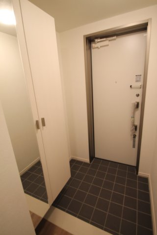【玄関】
