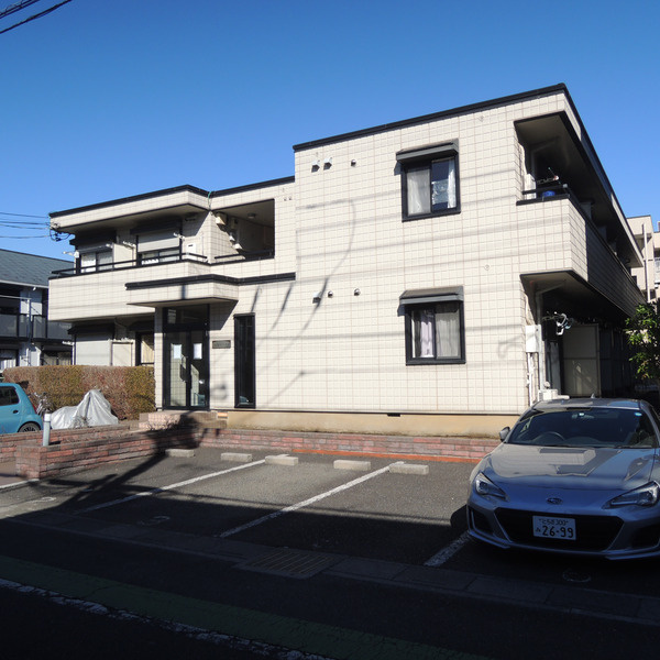 ライネスハイムの駐車場