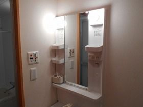 ルピナス・コートの独立洗面台