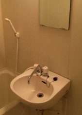 Ｉ．ＴＥＲＲＡＣＥの洗面所