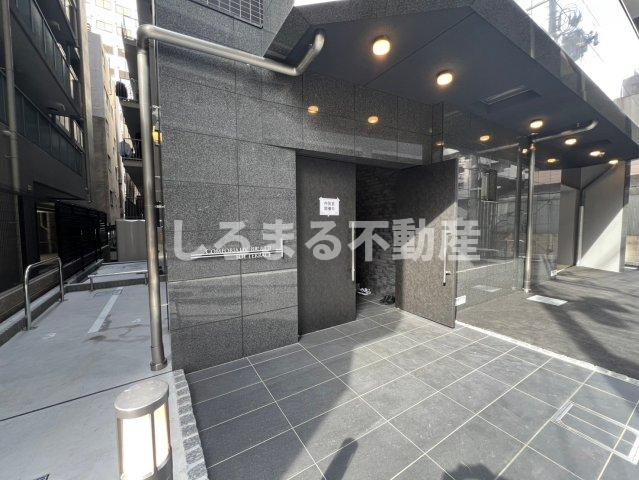 コンフォリア・リヴ谷町九丁目ソルテラスのエントランス