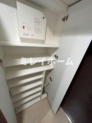 エスティメゾン大森の玄関