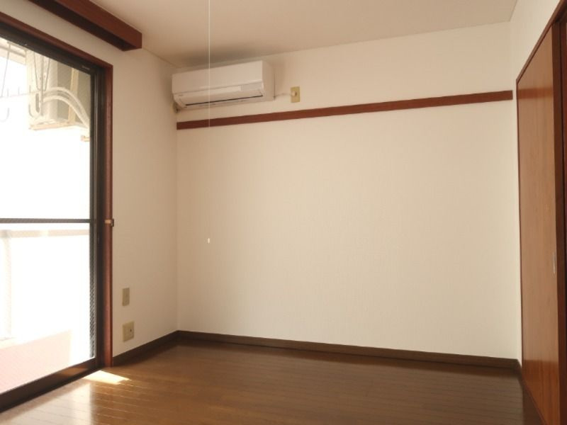 パークパレスの居間・リビング