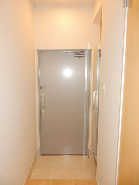 トゥルース　ワンの玄関